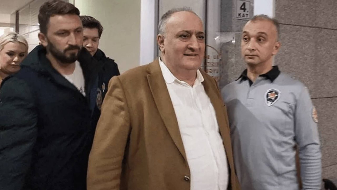 Fehmi Koru: Birazdan sabah olacak, fırından sıcacık çıkmış Konya unundan halis ekmek burnumda tütüyor