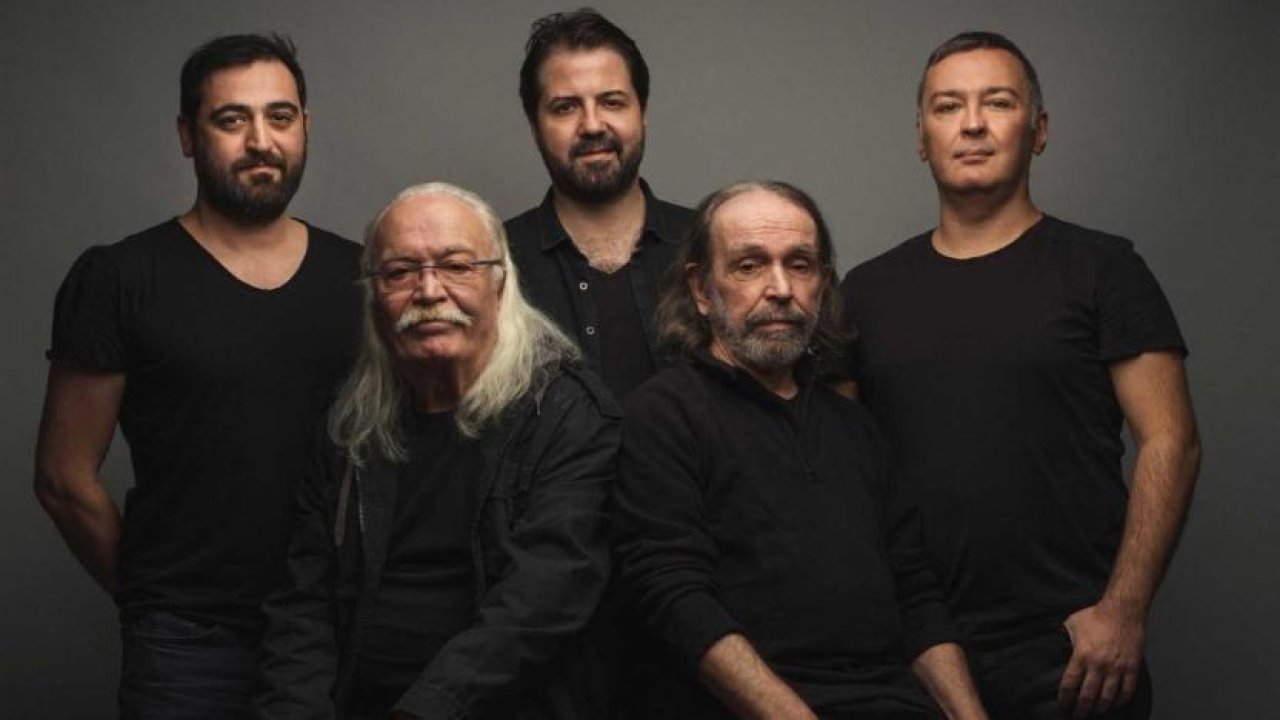Eski AK Partiİl Başkanı Moğollar konserini bastı iddiası