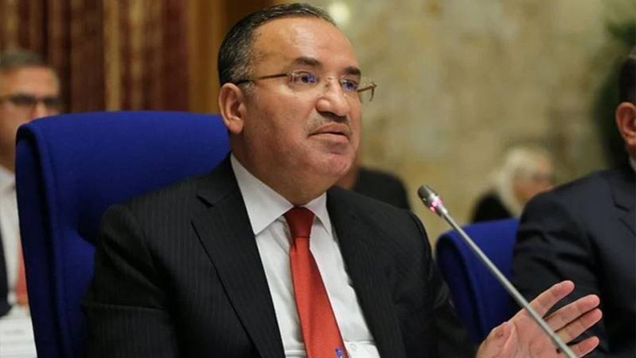 Bakan Bekir Bozdağ: 6’lı masa,Türk milletine eski Türkiye’ye dönmeyi vaat ediyor