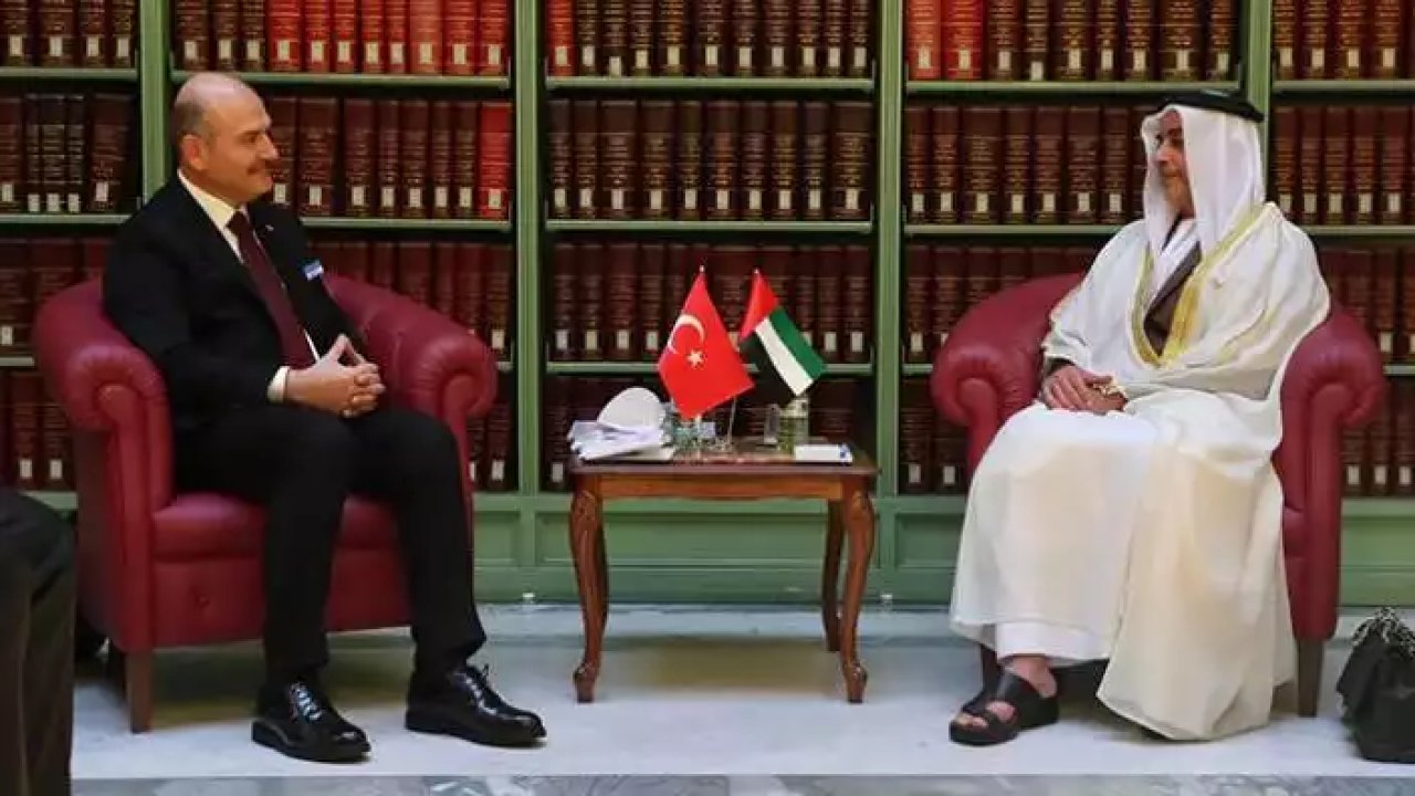 Karar yazarı Ahmet Taşgetiren: Şehitler şehit aileleri ne diyor bu işe?