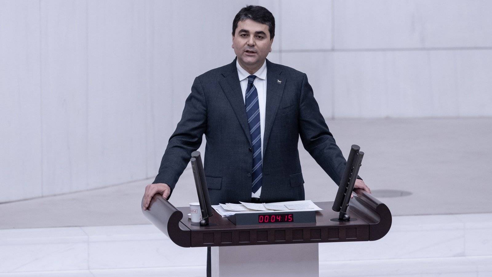 Gültekin Uysal: Kayıtsız ve şartsız millete ait olan milli egemenliğin üzerinde bugün kayıt da vardır şart da