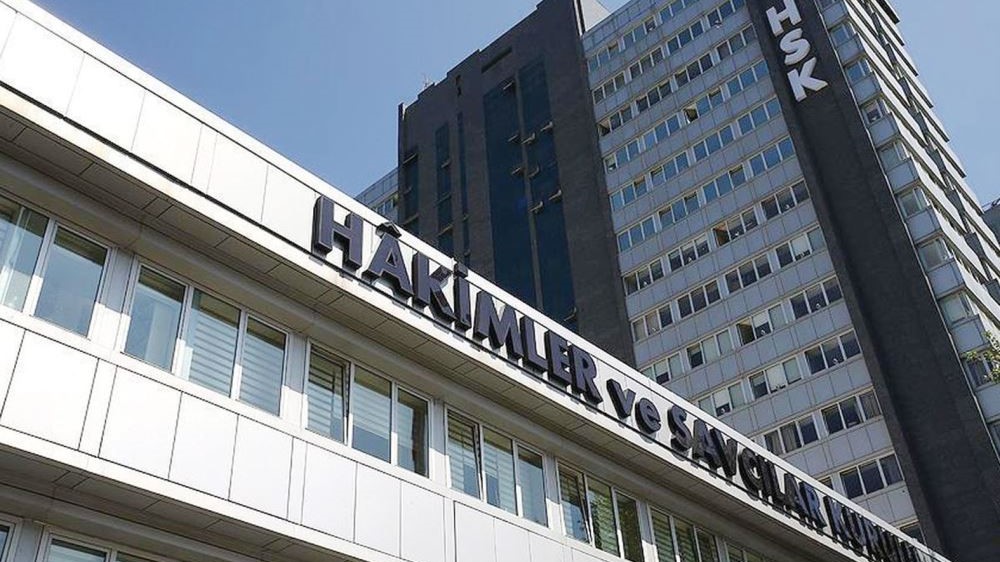 HSK kararnamesi Resmi Gazete'de: 282 hâkim ve savcının görev yeri değiştirildi