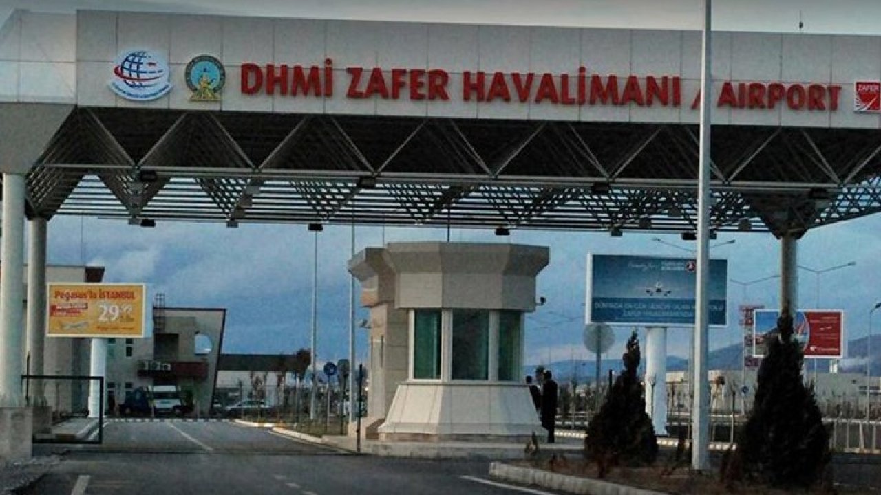 Bakan Karaismailoğlu'ndan yolcu garantisini karşılayamayan Zafer Havalimanı savunması: Garanti ödemesiyle avan