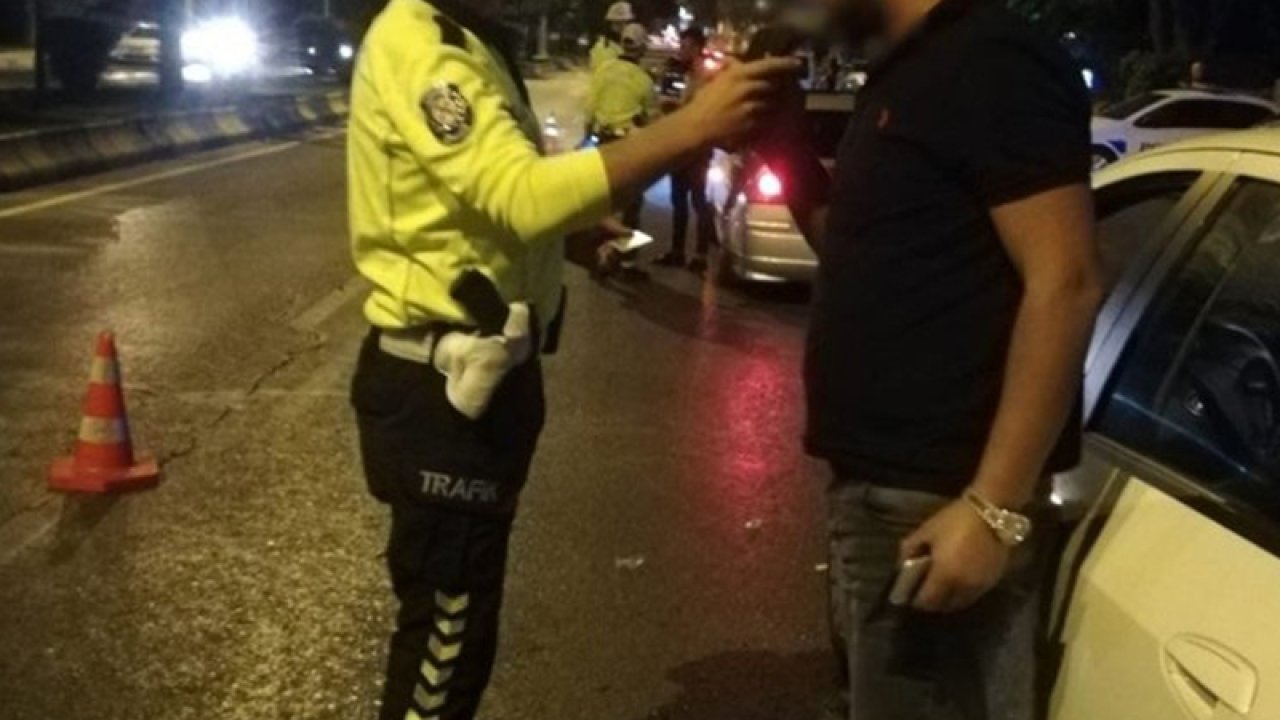 Alkollü yakalanan sürücünün aracını almaya giden arkadaşı da alkollü çıktı