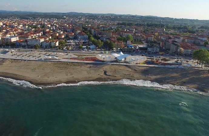 AKP’li Karasu Belediyesi, önceki dönemin AKP’li yönetimine karşı müfettiş incelemesi istedi