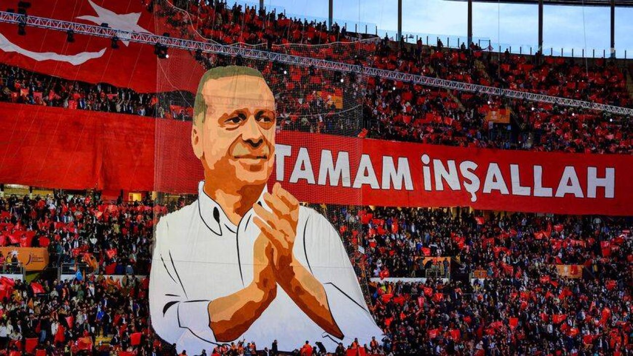 Fehmi Koru yazdı: AK Partililer telaştan düşünmüyorlar, onlar namına düşündüm, zor bir döneme girdikleri kesi