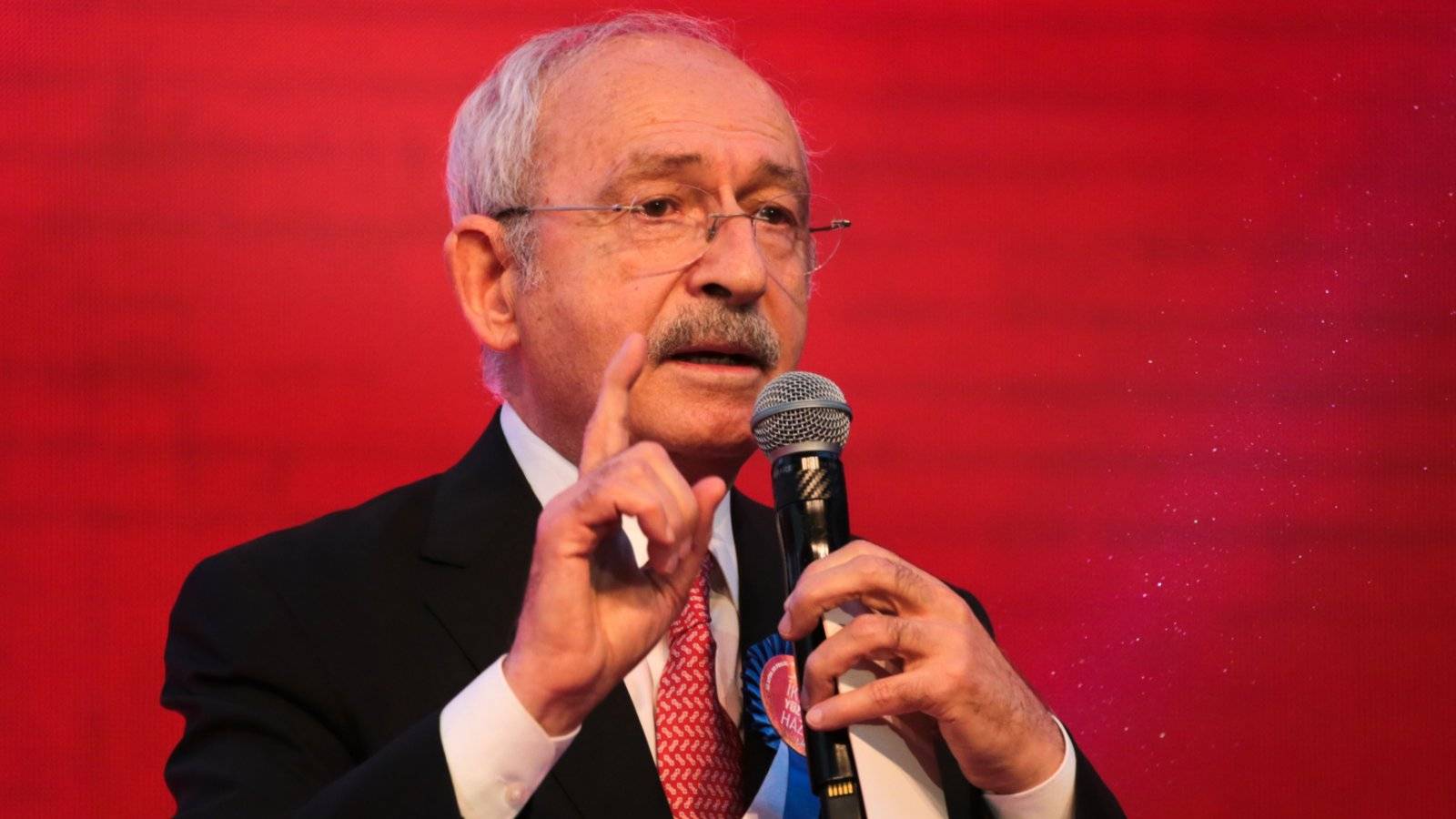 Kılıçdaroğlu gençlere seslendi: Asla umutsuz olmayın, düşündüklerinizin tamamını hayata geçireceğiz!