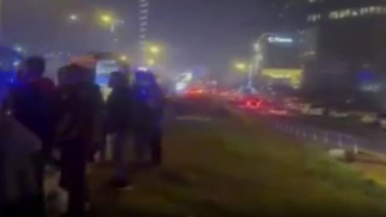 Maltepe’de minibüs ile İETT otobüsü çarpıştı!