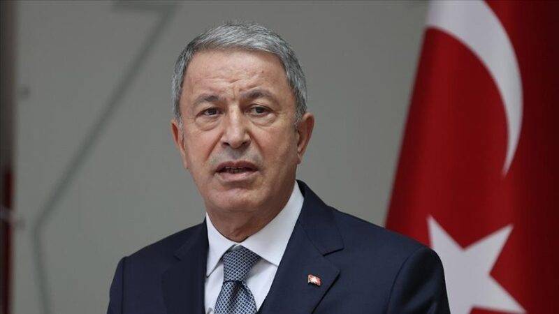 Bakan Akar'dan 'terörle mücadele' açıklaması: Asil milletimizi 40 yıldır başına bela olan bu musibetten kurtar