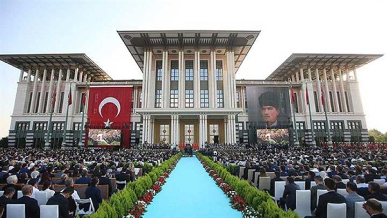 Kriz derinleşse de tasarruf yok