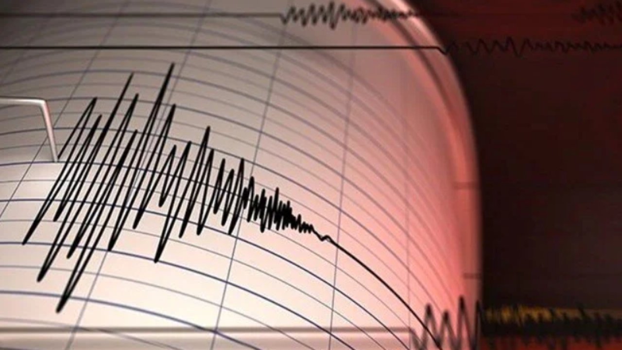 Çevre illerde de hissedildi: Muğla açıklarında 5,4 büyüklüğünde deprem!