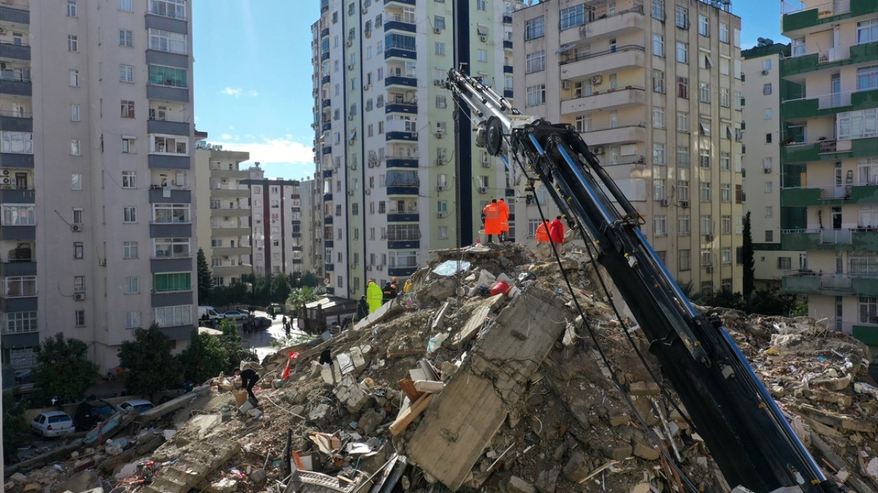 Bu kez Elbistan merkezli: 7,6 büyüklüğündeki ikinci depremin artçıları sürüyor