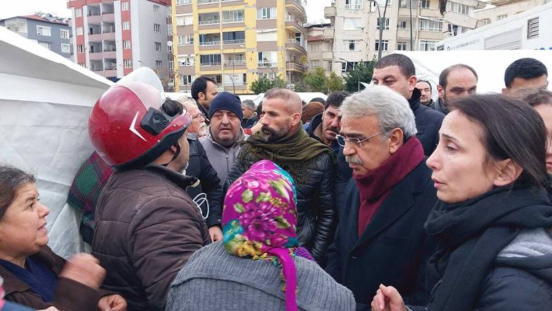 HDP Eş Genel Başkanı Sancar Hatay'da: Devlet ve iktidar yok burada; şehir sahipsiz, kaderine terk edilmiş
