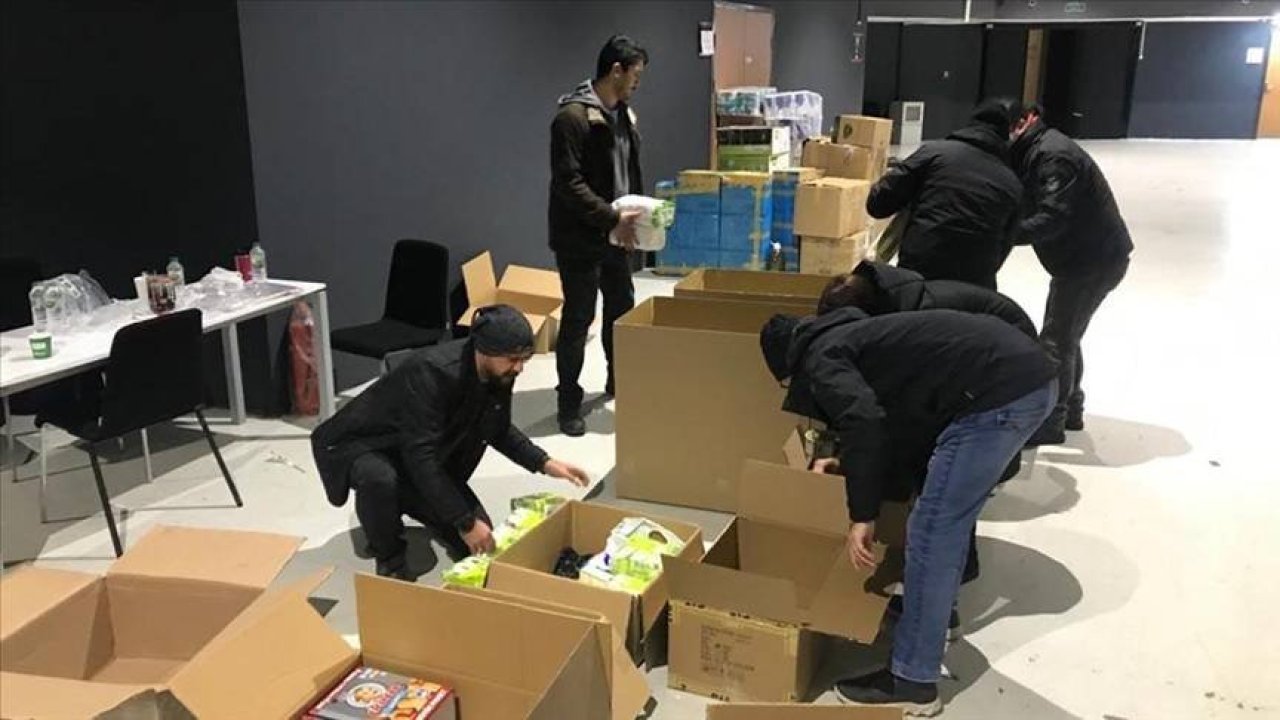 Spor tesisleri, yardım malzemesi toplama merkezi oldu; 20'den fazla TIR, bölgeye gönderildi