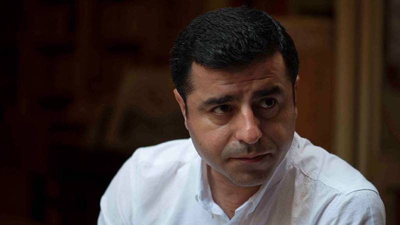 Demirtaş: Neleri yapmaya yetkisi yok ki OHAL'e ihtiyaç duyuyor, başka bir plan olduğu kesin, muhalefet süreci 