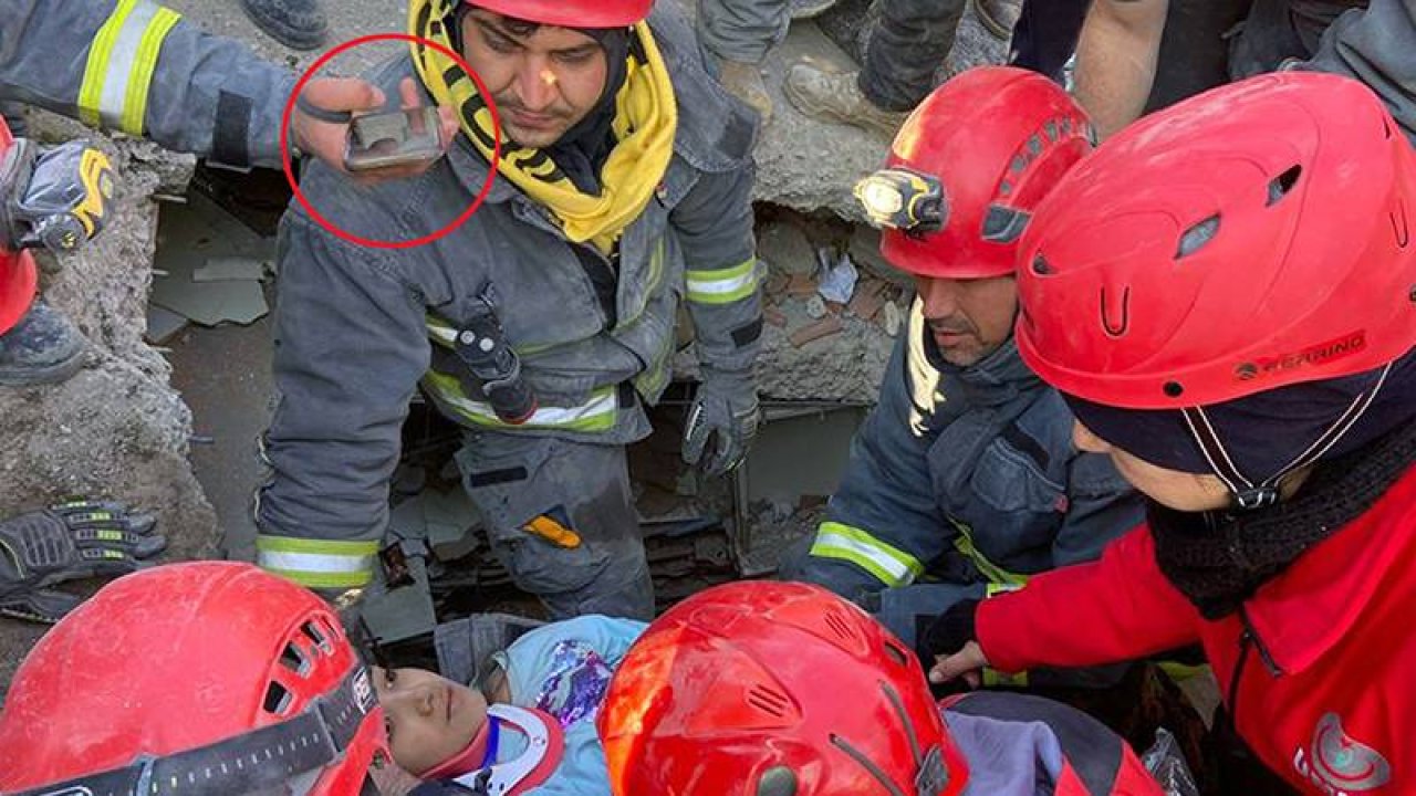 İki kardeş, enkazdan 100 saat sonra çıkarıldı