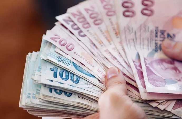 Deprem bölgesinde maaş ödemeleri: MASAK, OHAL ilan edilen illerde maaşların ödenmesi hakkında tebliğ yayınladı