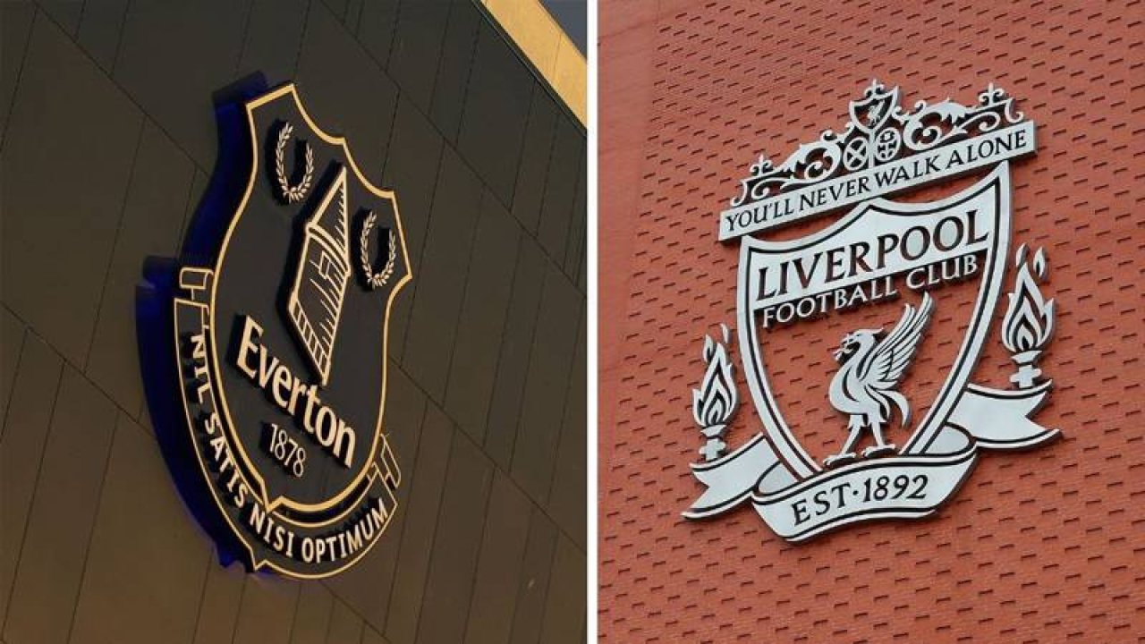Liverpool-Everton maçı formaları depremzedelere yardım için açık artırmaya çıkarılacak