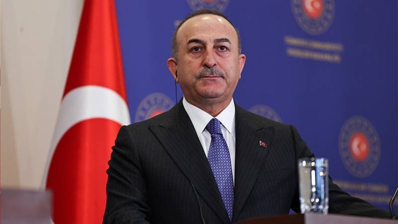 Dışişleri Bakanı Çavuşoğlu'ndan 'Suriyelilere kapı açıldı' iddialarına yanıt