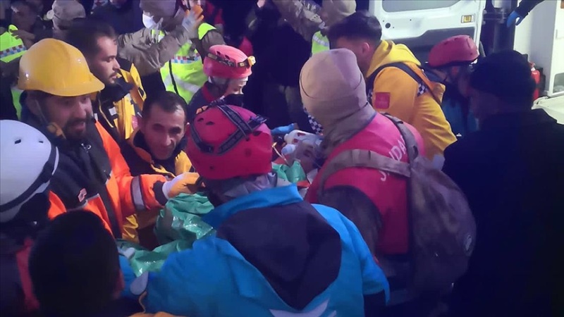 12 yaşındaki çocuk 207 saat sonra kurtarıldı