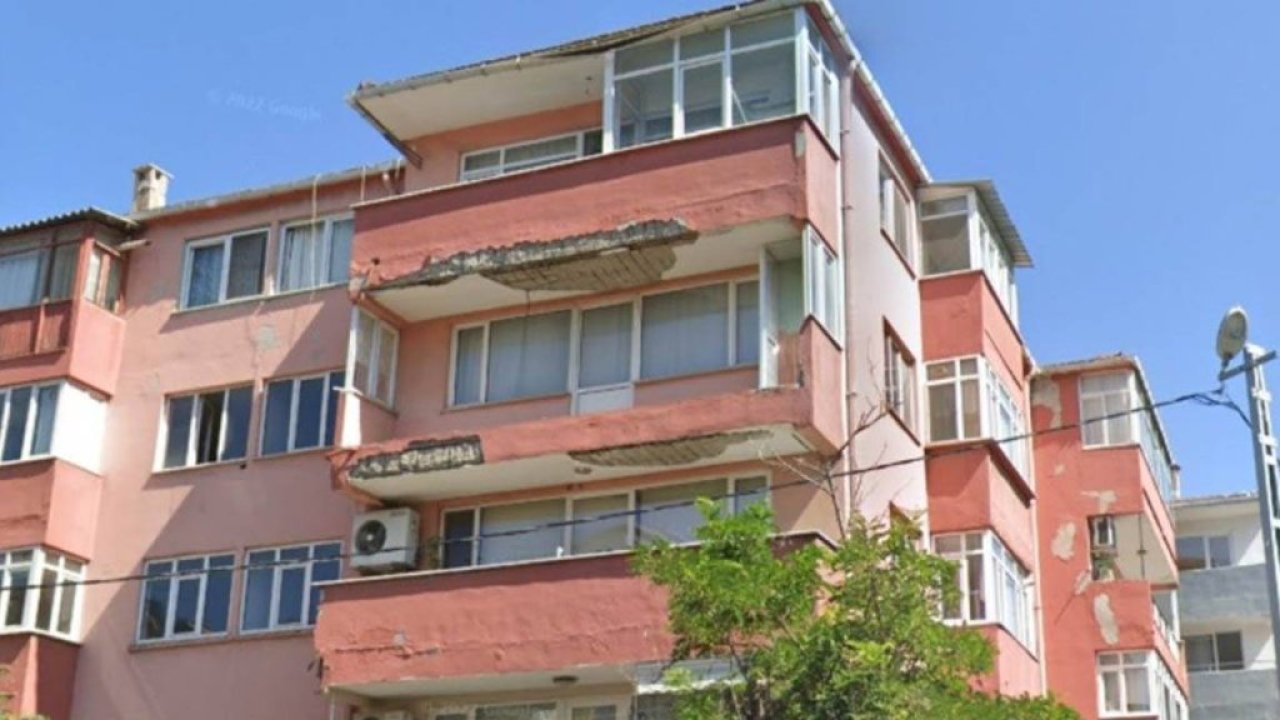 Küçükçekmece'de anlaşmazlık nedeniyle yıkılamayan 48 yıllık siteye bilirkişi 