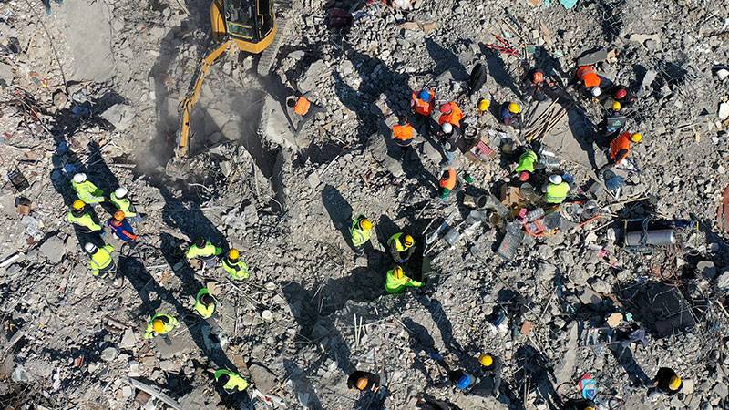 Eda Apartmanı enkazından kurtarılan depremzede yaşadıklarını anlattı: Her şeyi duyuyorsunuz ama sesiniz duyulm