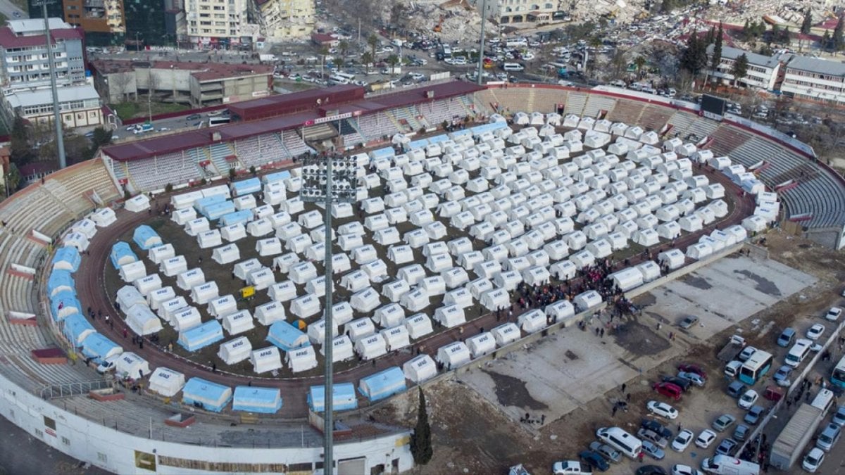 Deprem bölgesini inceleyen uzman uyardı: Kolera riski sınırda hızlı tanı şart