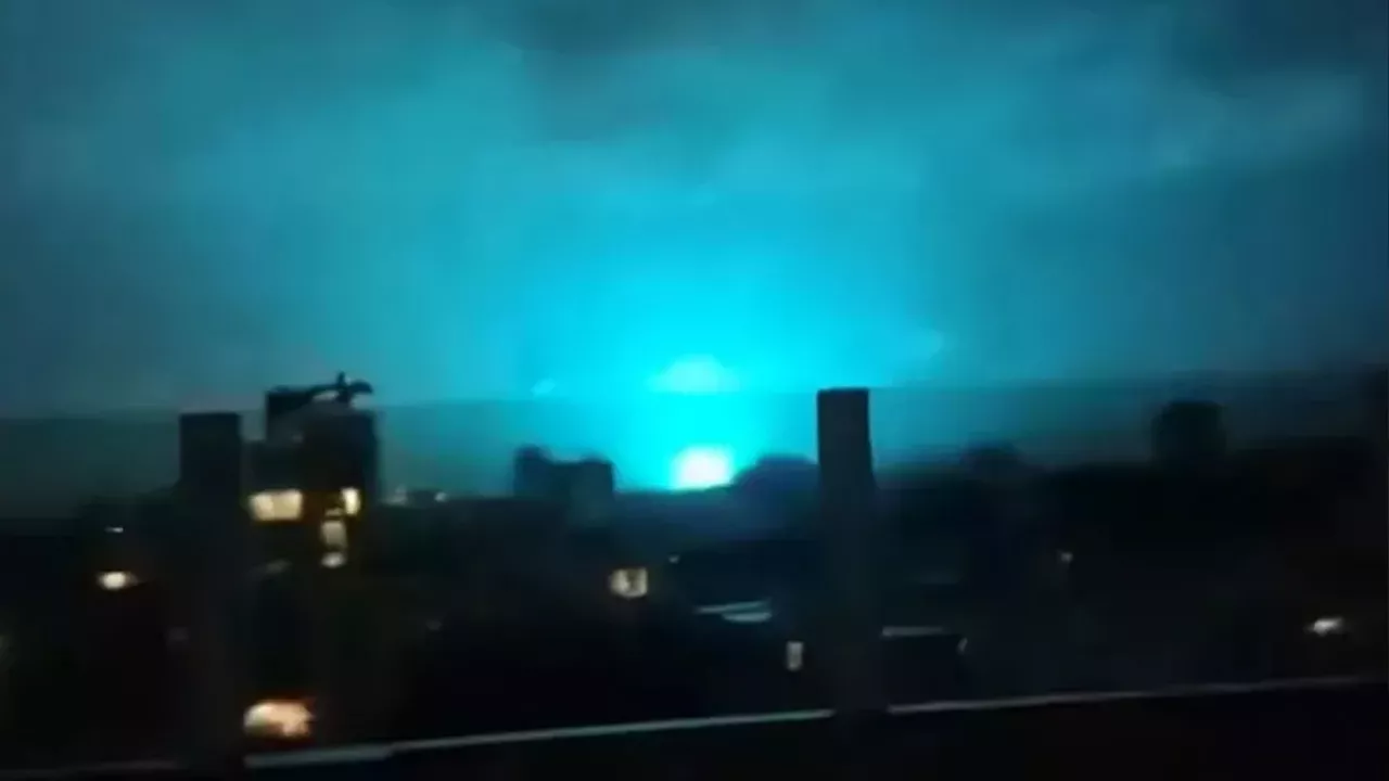 Deprem anında gökyüzünde ışıklar nasıl oluştu? AFAD Genel Müdürü açıklama yaptı