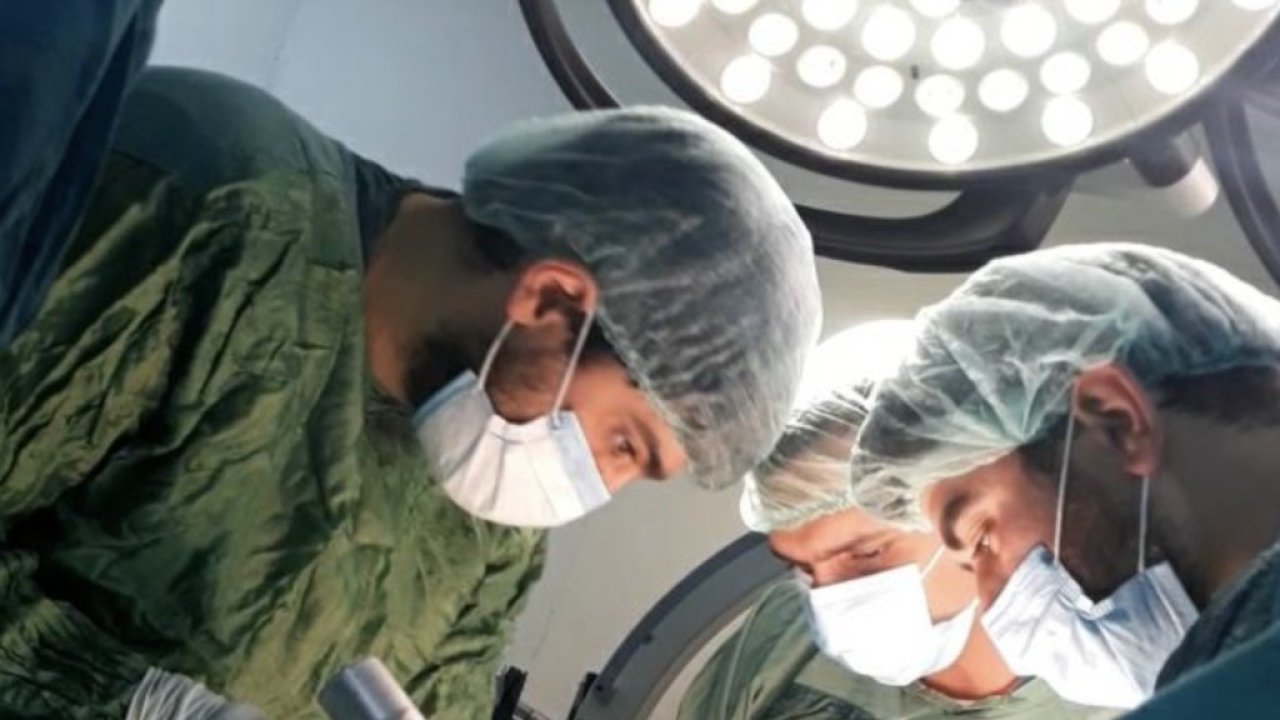 Kübalı doktorlar deprem bölgelerinde 13 büyük ameliyat yaptıklarını açıkladı