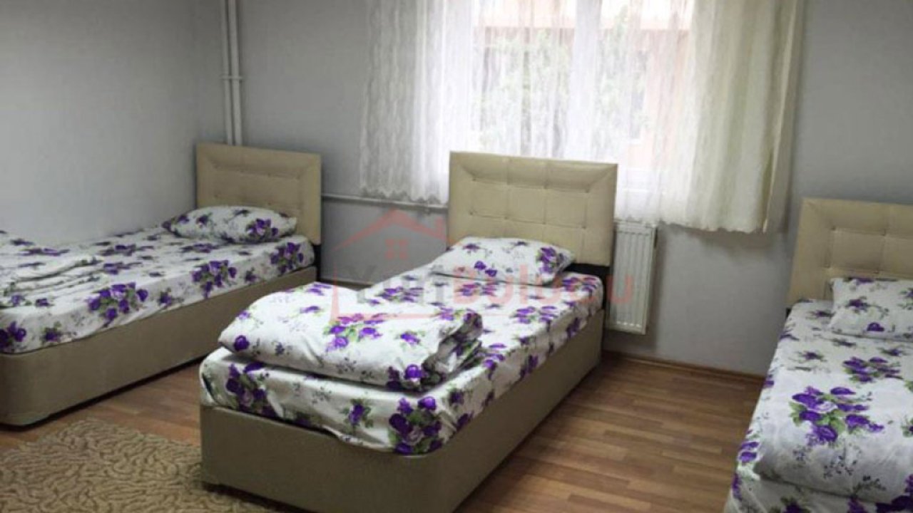 Üniversite öğrencisi, kaldığı yurda depremzede olarak döndü