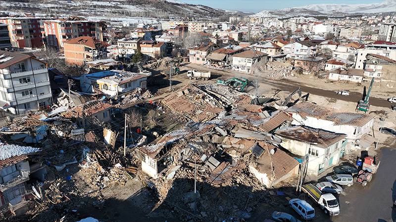 Malatya Valiliği: Yıkılan bina sayısı 3 bin 437