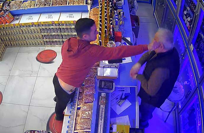 Girdiği tekelde çakıyı iş yeri sahibinin kafasına sapladı