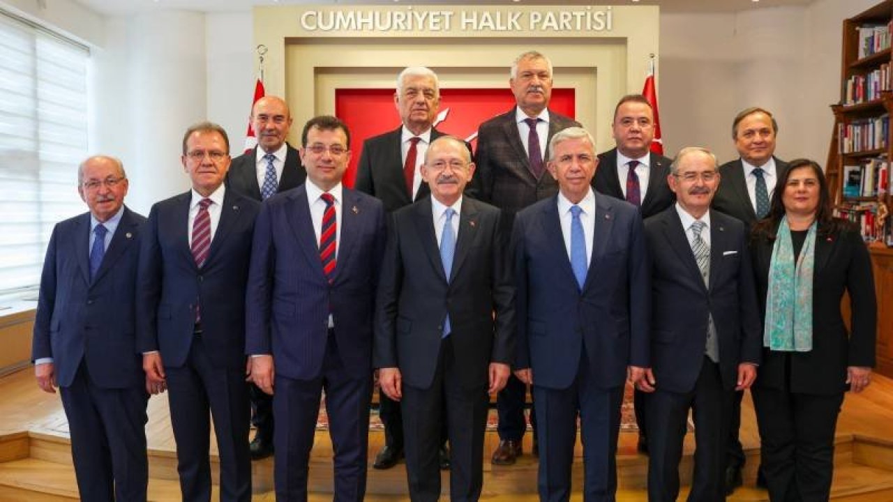 CHP'den büyükşehir belediye başkanları görüşmesi sonrası açıklama: Hepsi Genel Başkan'ın yanında olduklarını s