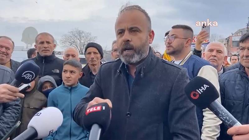 Saadet Partisi Genel Merkezi önünde Akşener'e tepki: Biz size ümit bağlamıştık, yazıklar olsun size