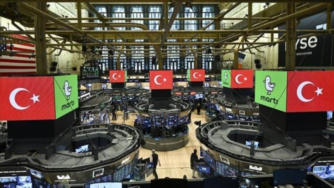 New York Borsası, Martı'yı Türk bayraklarıyla karşıladı