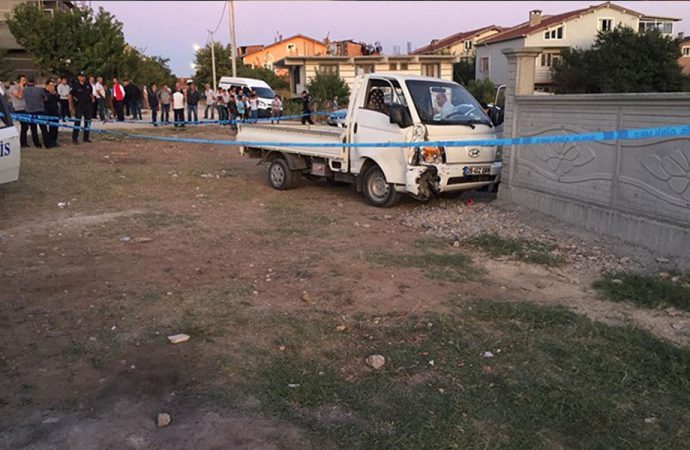 Bursa’da oynayan çocukların arasına kamyonet girdi! 3 yaşındaki çocuk hayatını kaybetti