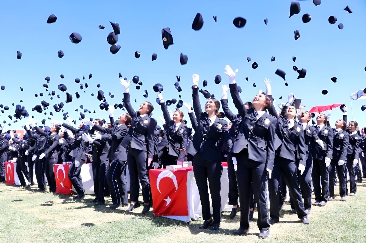 EGM 2 bin 500 polis alımı yapacak: İşte aranan nitelikler!