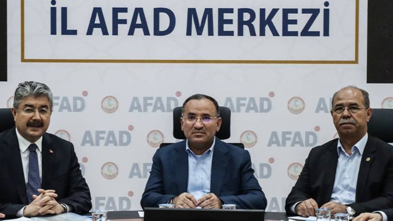 Adalet Bakanı Bozdağ, Osmaniye'de: Vatandaşlarımızı ziyaret ettik, hepsi konteynerlerden memnunlar; devletine,