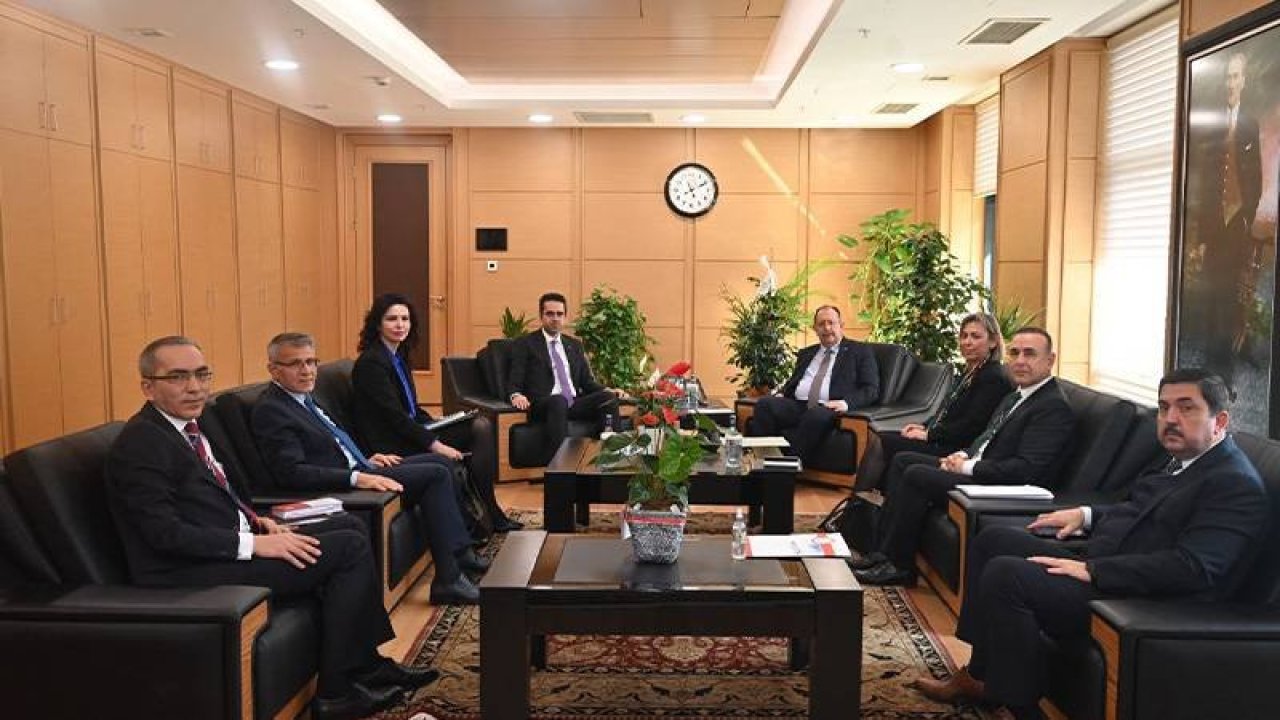 Dışişleri Bakan Yardımcısı Yasin Ekrem Serim, YSK Başkanı Ahmet Yener ile görüştü