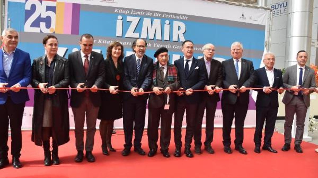 İzmir Kitap Fuarı, 25'inci kez kapılarını açtı