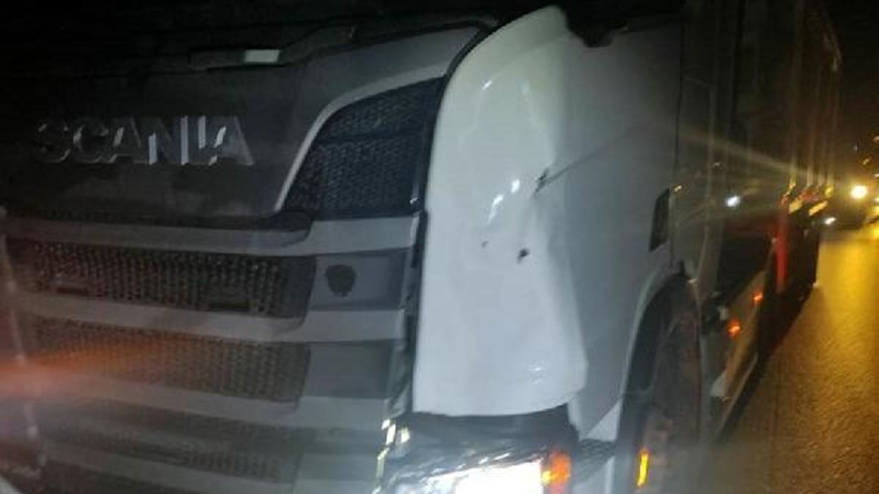 Kamyonun çarptığı Fadime'nin hayatını kaybettiği kaza kamerada