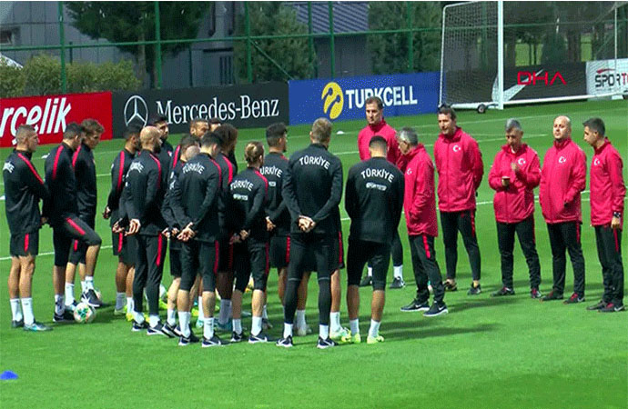 A Milli Futbol Takımı, maç hazırlıklarına başladı