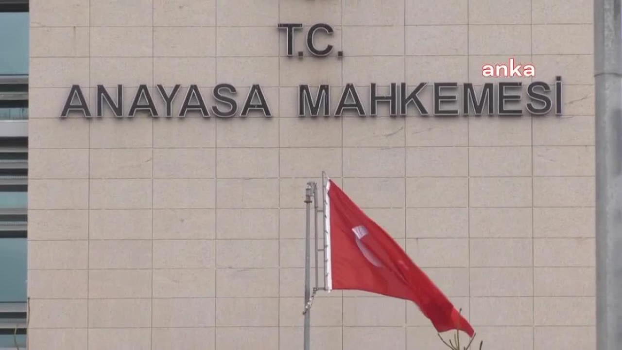 Hdp, Kapatma Davasında Yapacağı Sözlü Savunmanın Seçim Sonrasına Ertelenmesi İçin Aym'ye Başvurdu