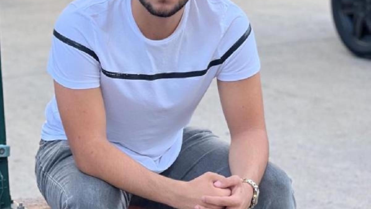 Ada, otomobilde uğradığı silahlı saldırıda öldü