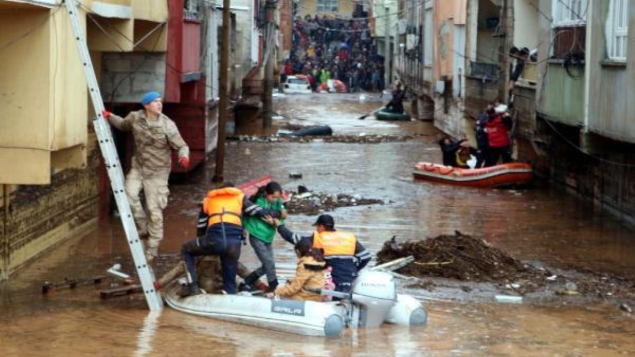 Şanlıurfa'da sel felaketi: 9 ölü (6)