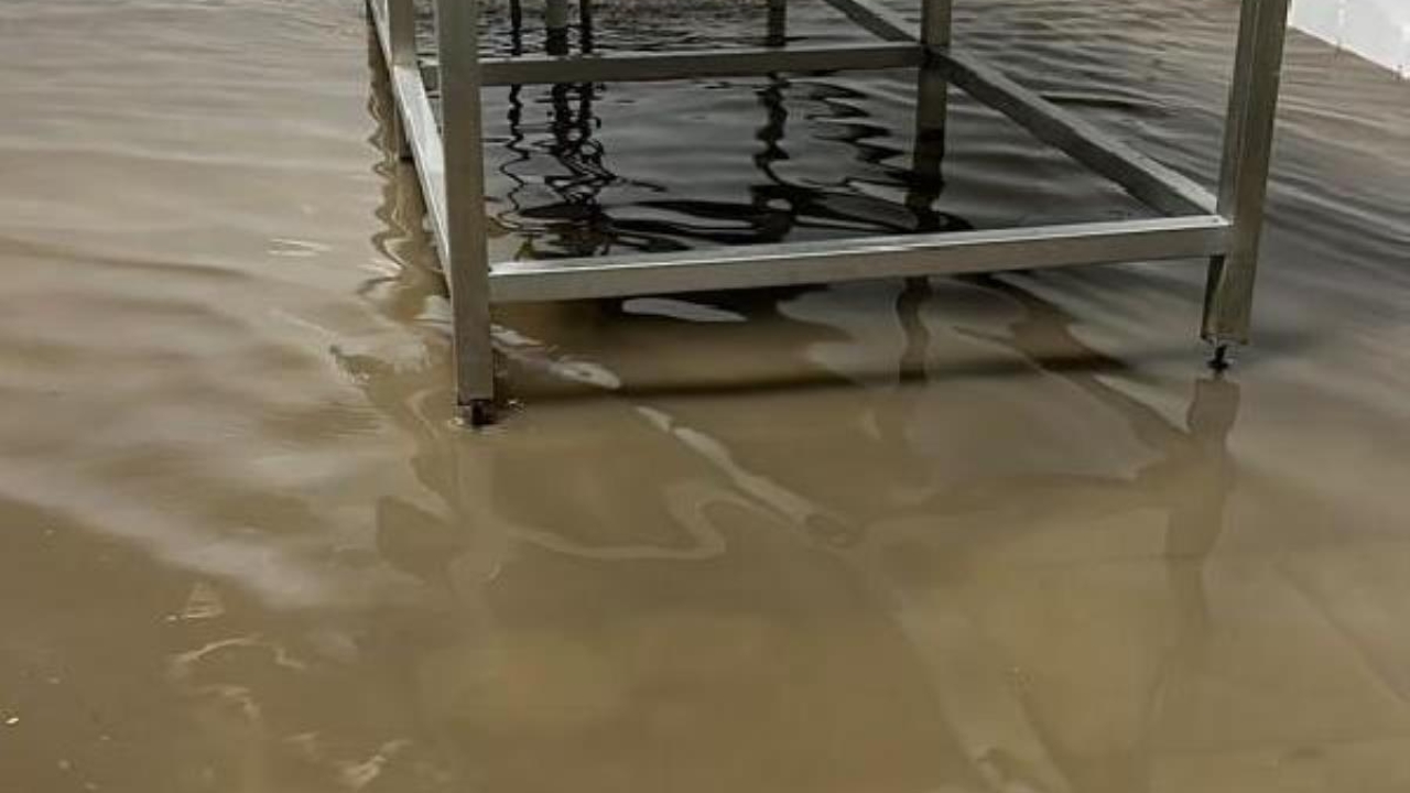 Diyarbakır'da sağanak, hayatı olumsuz etkiledi (4)