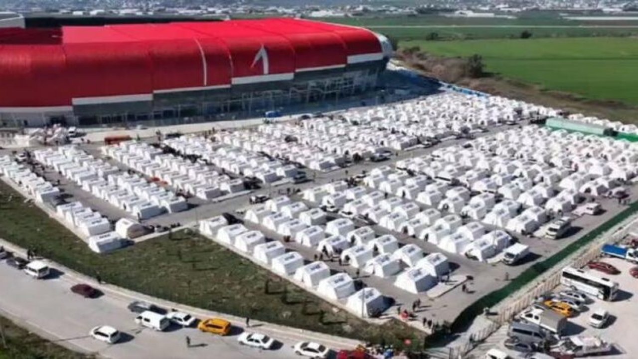 Gazeteci Celal Eren Çelik: Hatay’da çadır kentlerde Suriyeliler seçmen kaydediliyor