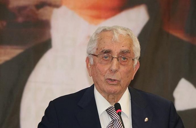 Ali Topuz yaşamını yitirdi