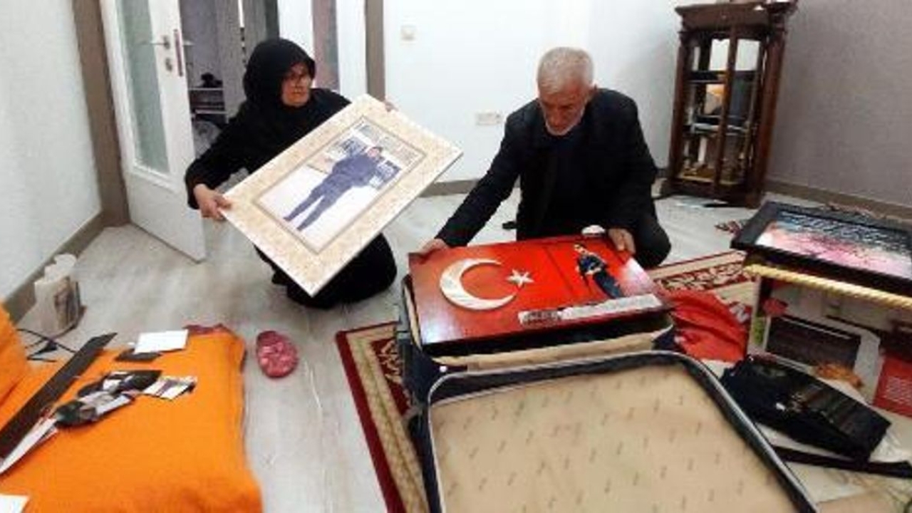 Ölümü göze alıp, eve girerek şehit evlatlarından kalan hatıraları çıkardılar