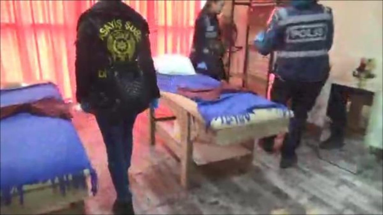 Diyarbakır'da lüks plazalara 'Alo Masaj' operasyonu: 7 gözaltı